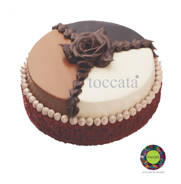 TRIO CHOCOLATE CAKE
